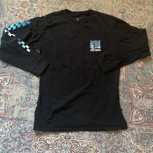 Free in Bundle! Vans long sleeve